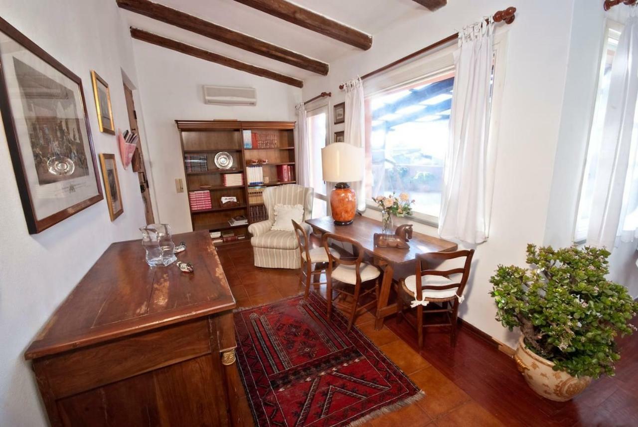 Ferienwohnung Attico In Centro Con Vista Della Torre - Cozy Penthouse Facing To The Tower Oristano Exterior foto