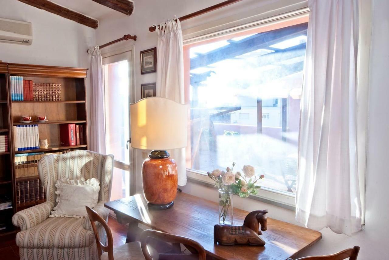 Ferienwohnung Attico In Centro Con Vista Della Torre - Cozy Penthouse Facing To The Tower Oristano Exterior foto