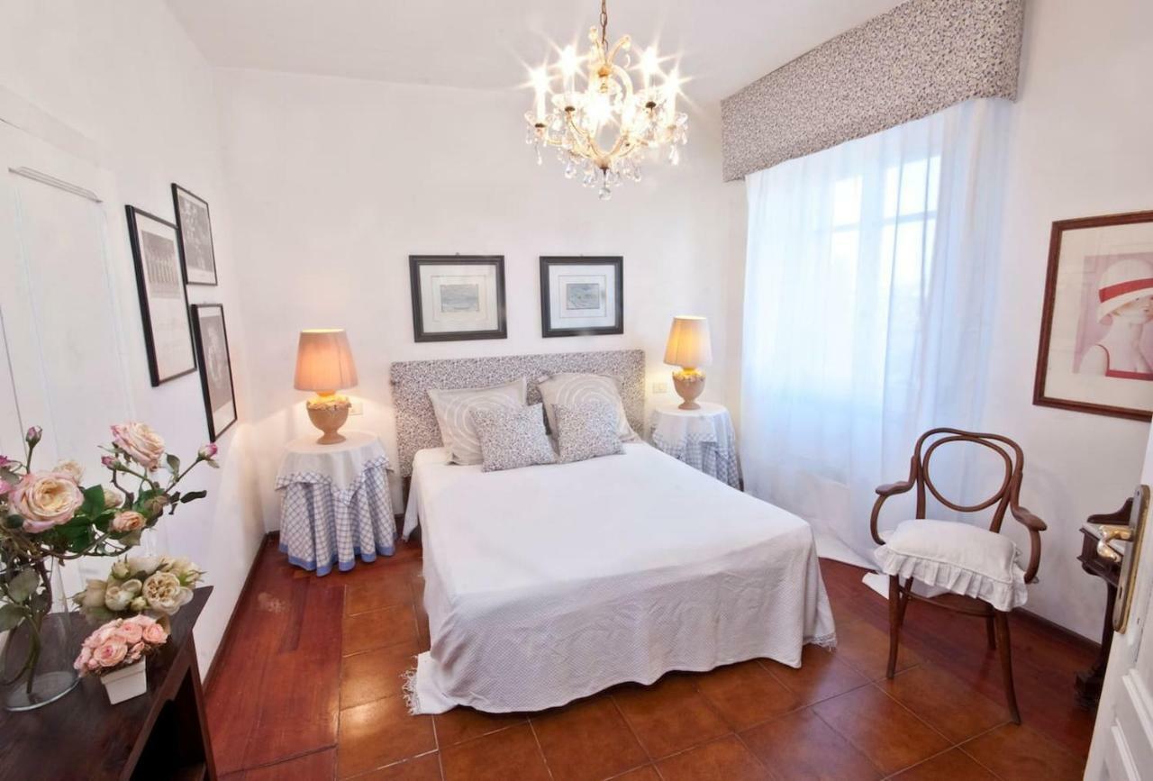 Ferienwohnung Attico In Centro Con Vista Della Torre - Cozy Penthouse Facing To The Tower Oristano Exterior foto